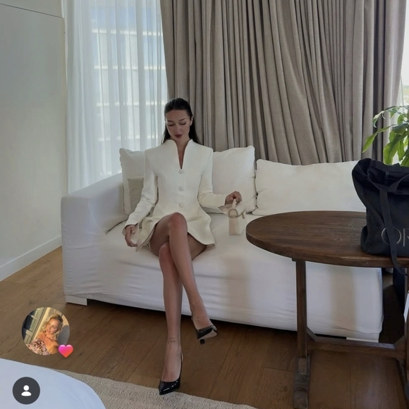 Dress - Picture 8 of 11